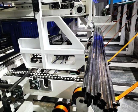 Pipe Laser Cutting Machine With Automatic Loading And Unloading